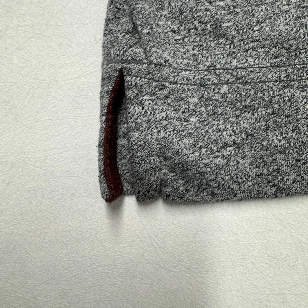 Banana Republic Quick Dry Half Zip Pull Over Gray‎ Medium Preppy Office